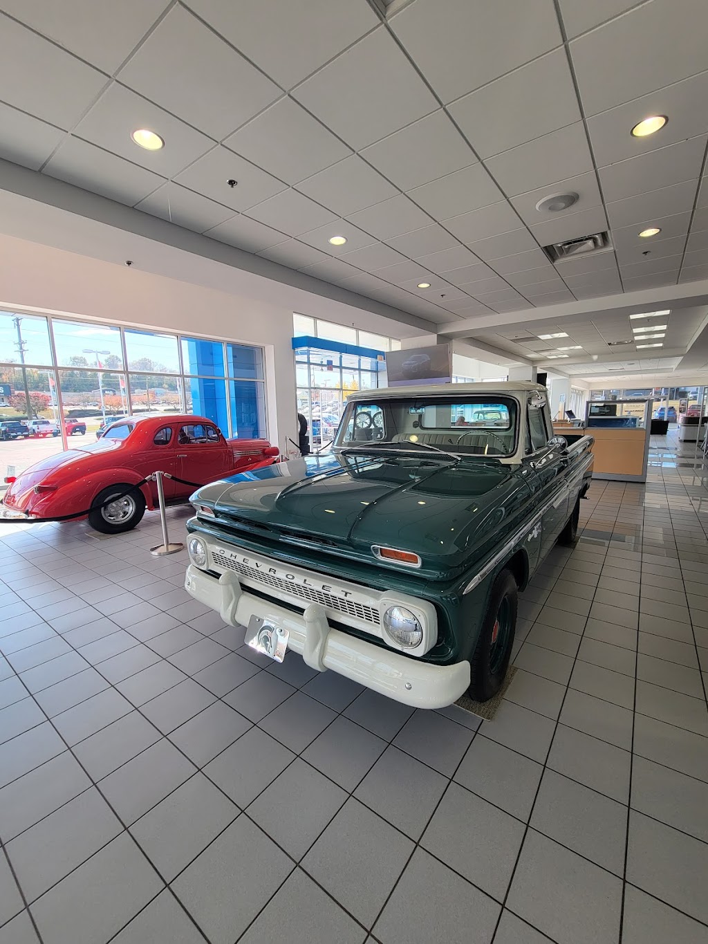 Serra Chevrolet Buick GMC | 2340 Gallatin Pike N, Madison, TN 37115, USA | Phone: (844) 348-9693