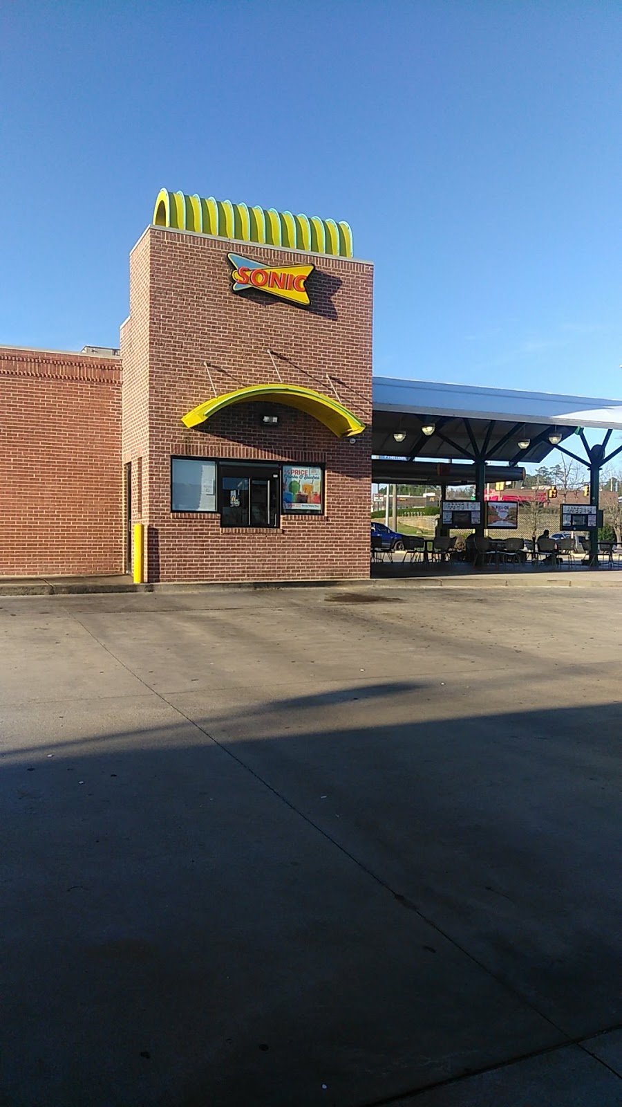 Sonic Drive-In | 732 Academy Dr, Bessemer, AL 35022, USA | Phone: (205) 428-2002