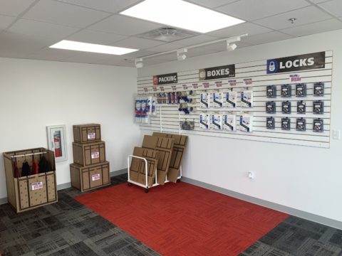 iStorage Self Storage | 12180 W 135th St, Overland Park, KS 66221, USA | Phone: (913) 354-7599