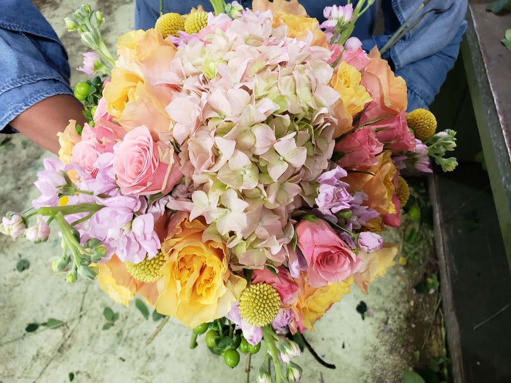 New York School of Flower Design | 131 W 28th St, New York, NY 10017, USA | Phone: (877) 322-5666