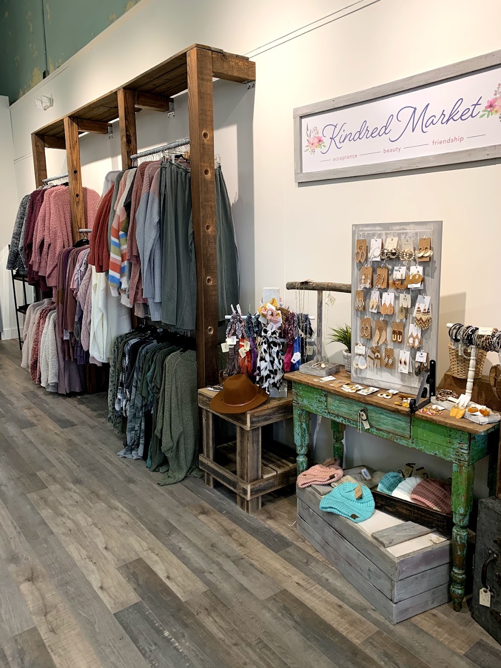 Kindred Market Boutique | 114 E Main St, Forney, TX 75126, USA | Phone: (469) 596-2175