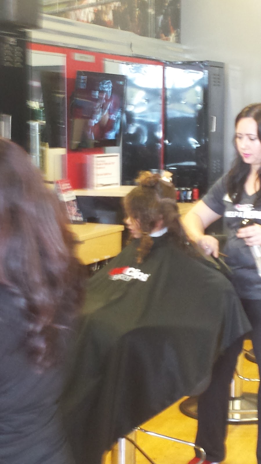 Sport Clips Haircuts of Carmichael | 4005 Manzanita Ave #58, Carmichael, CA 95608, USA | Phone: (916) 489-1886