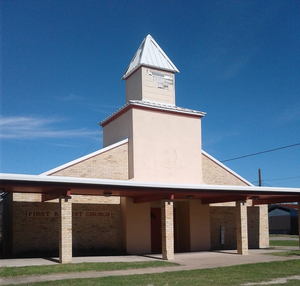 First Baptist Church | 302 Dallas Ave, Seadrift, TX 77983, USA | Phone: (361) 785-3411