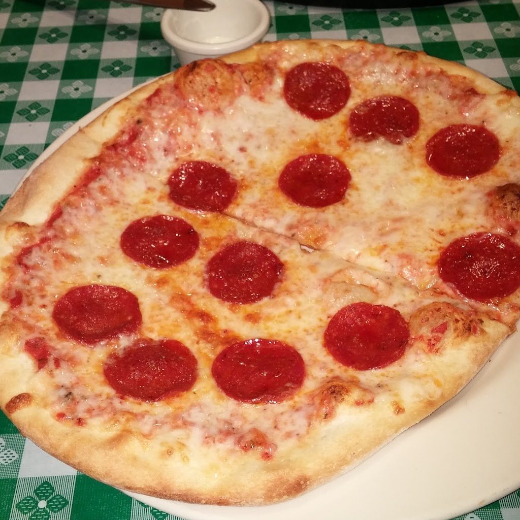 Sopranos Italian Restaurant | 638 W Academy St, Randleman, NC 27317, USA | Phone: (336) 498-4137