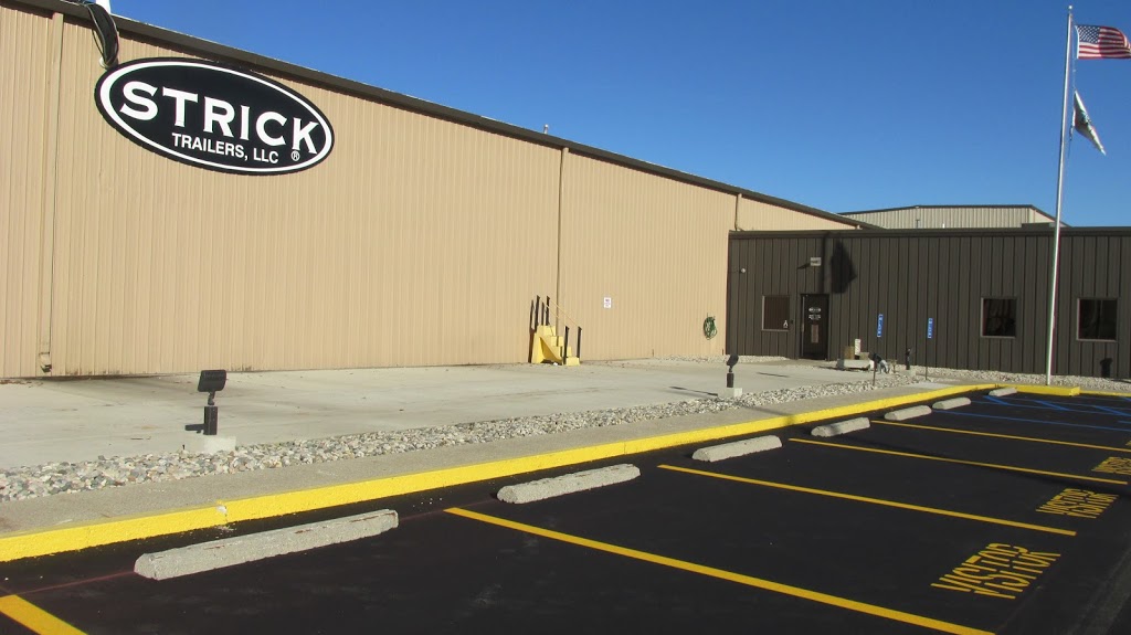 Strick Trailers LLC | 301 N Polk St, Monroe, IN 46772, USA | Phone: (260) 692-6121