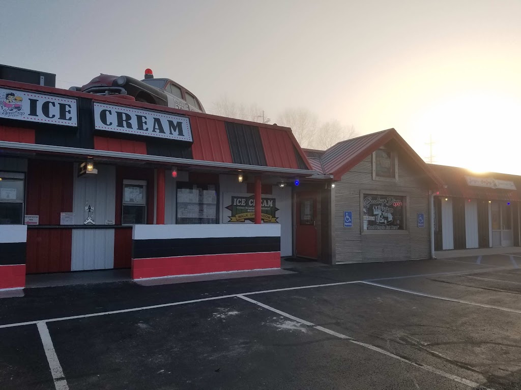 Speedtrap Diner | 310 E Main St, Woodville, OH 43469 | Phone: (419) 849-3665