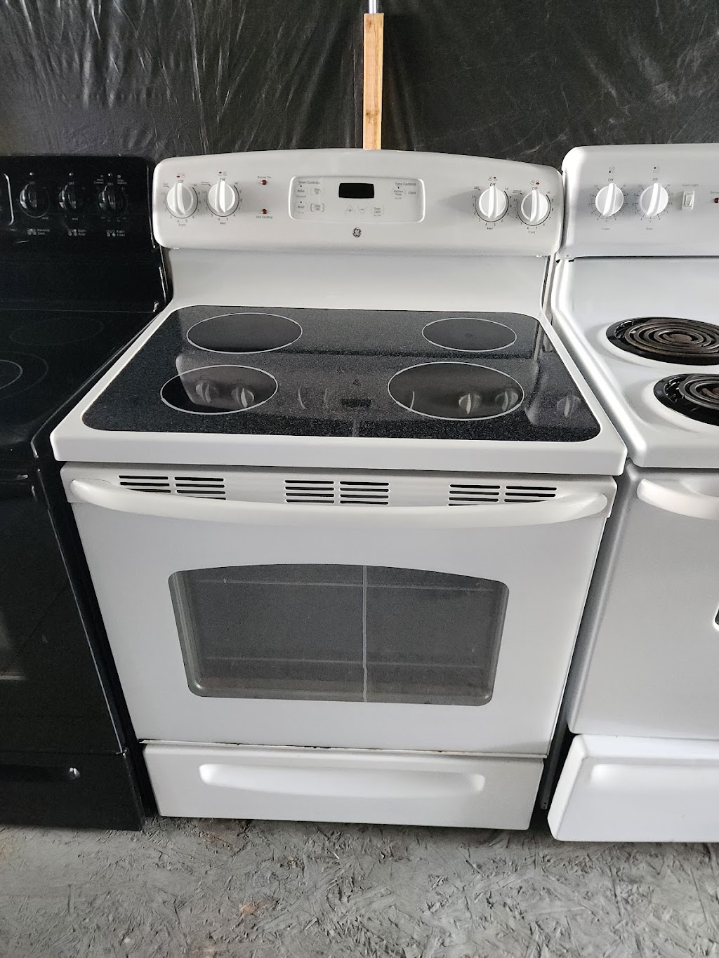 Vics used appliances | 752 N 6th Ave, Wauchula, FL 33873, USA | Phone: (863) 712-5156