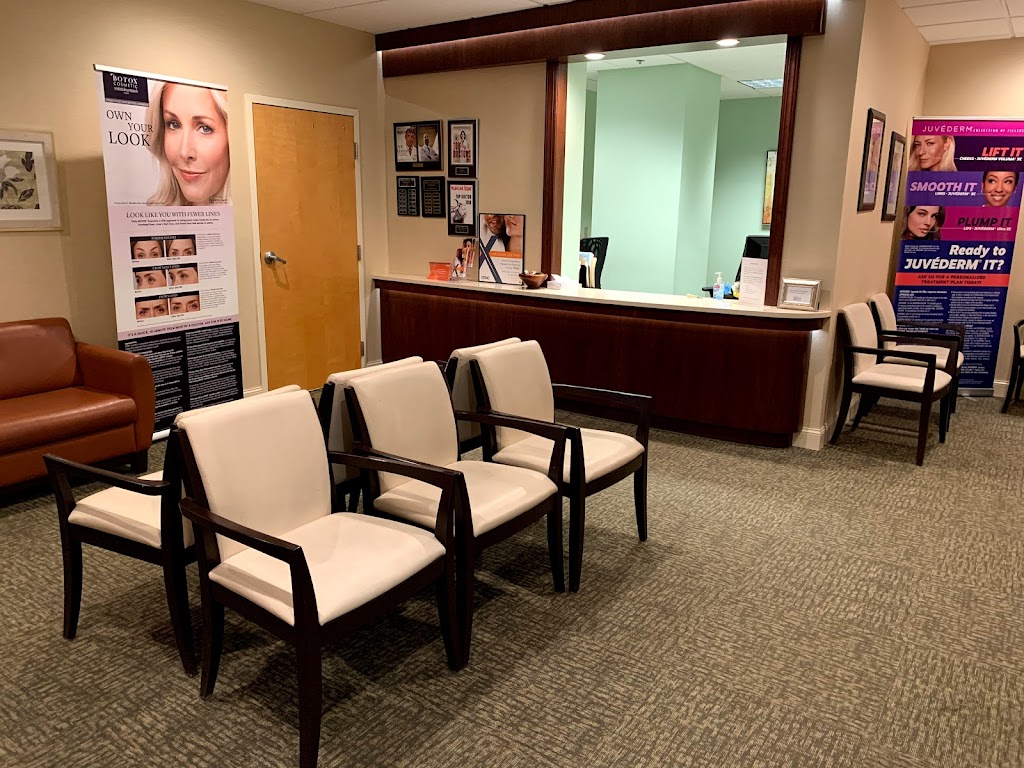 Dr. Laura Schilling MD | 176 S New Middletown Rd #203, Media, PA 19063, USA | Phone: (610) 566-7300