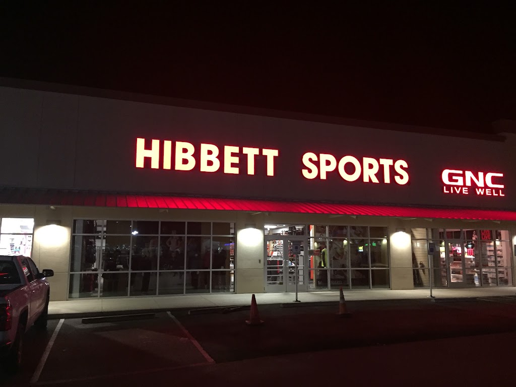 Hibbett Sports | 2048 W Oaklawn Rd Ste 230, Pleasanton, TX 78064, USA | Phone: (830) 569-8550