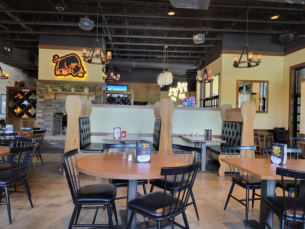 Navarros Bar & Grill | 105 Springfield Commons Blvd, Mercer, PA 16137, USA | Phone: (724) 748-6250