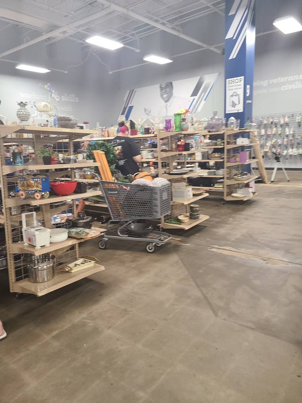 Goodwill - Orange Blossom Trail | 7531 S Orange Blossom Trl, Orlando, FL 32809, USA | Phone: (407) 859-4750
