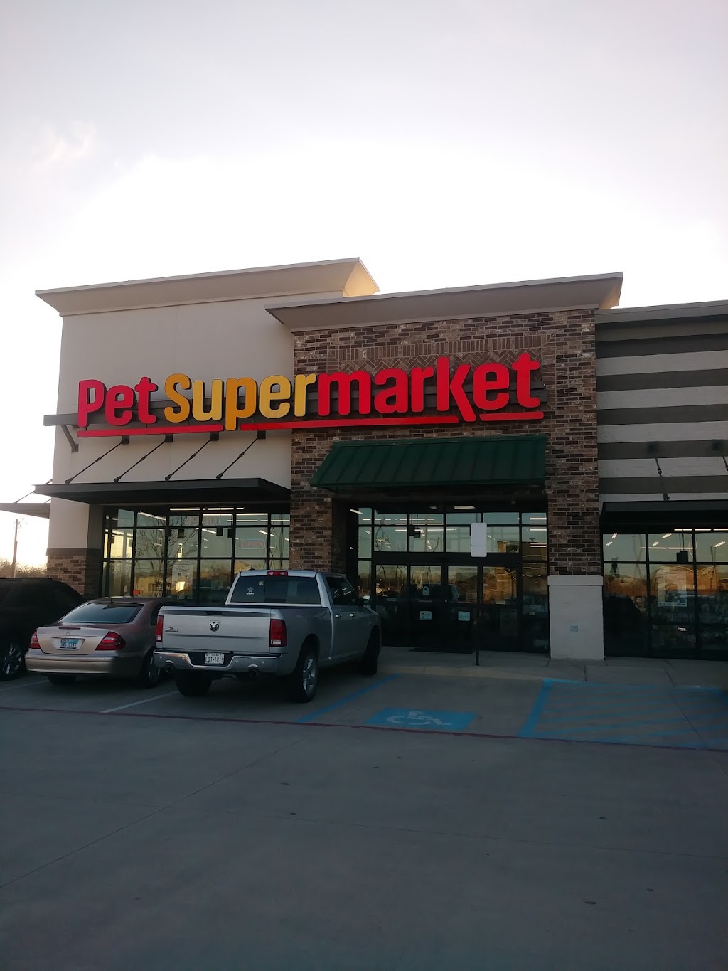 Pet Supermarket | 4940 Teasley Ln, Denton, TX 76210, USA | Phone: (940) 600-5122