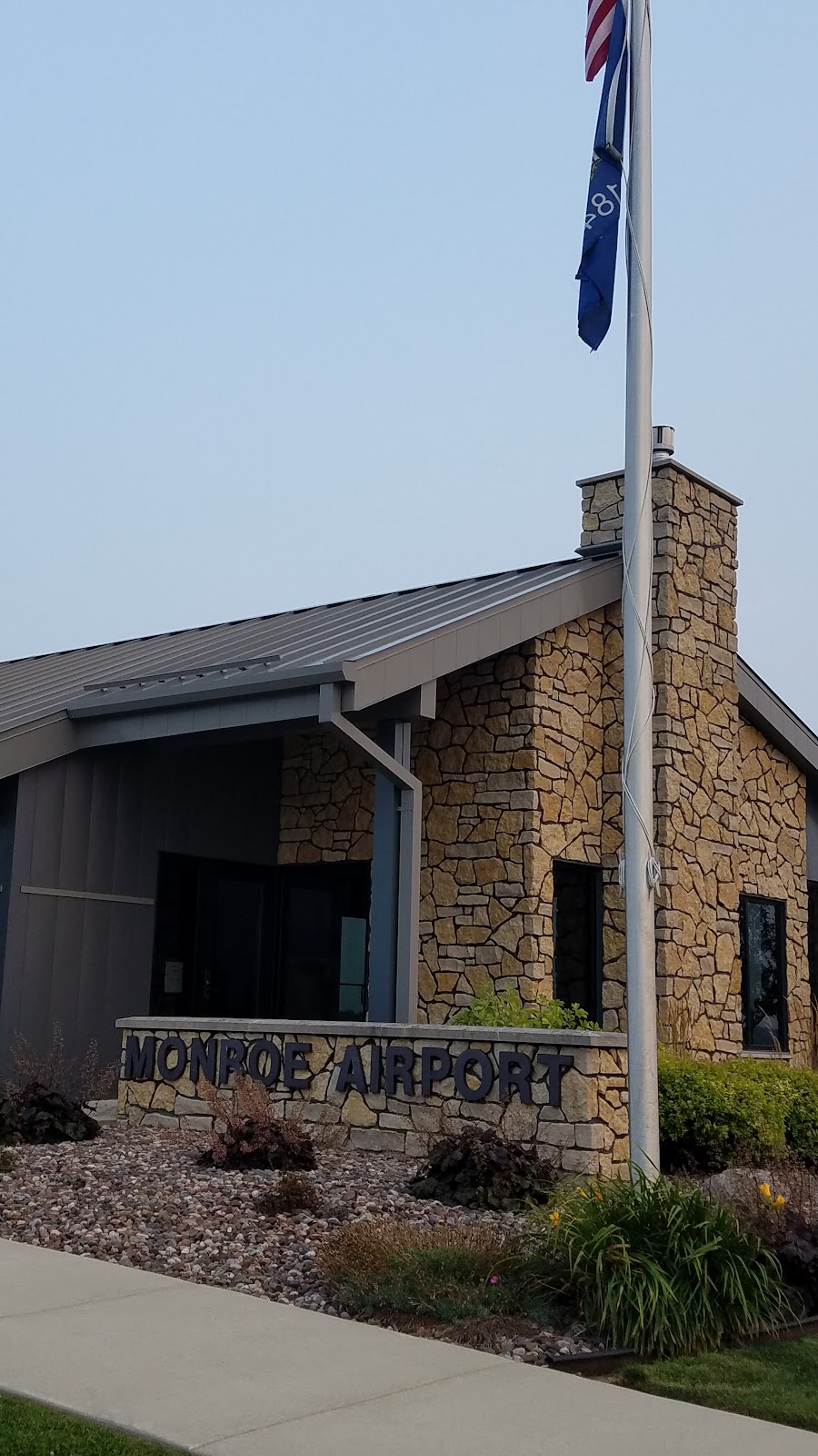 Monroe Municipal Airport Office | W4711 WI-59, Monroe, WI 53566, USA | Phone: (608) 329-7777