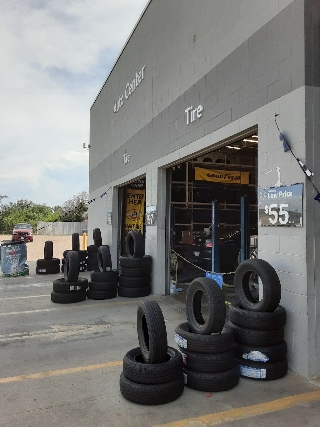 Walmart Auto Care Centers | 2401 TX-35 BUS, Rockport, TX 78382, USA | Phone: (361) 729-9352