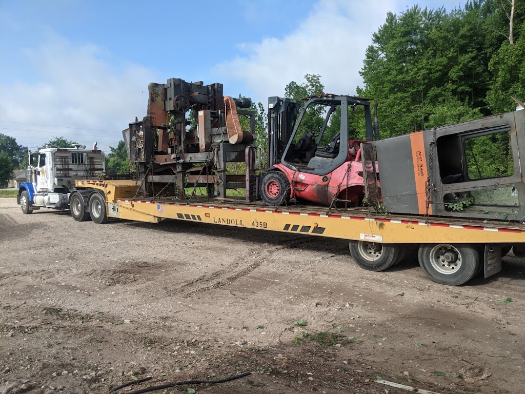 Wilcox Towing & Trucking, Inc | 202 W Joseph St, Salem, IN 47167, USA | Phone: (812) 883-3888