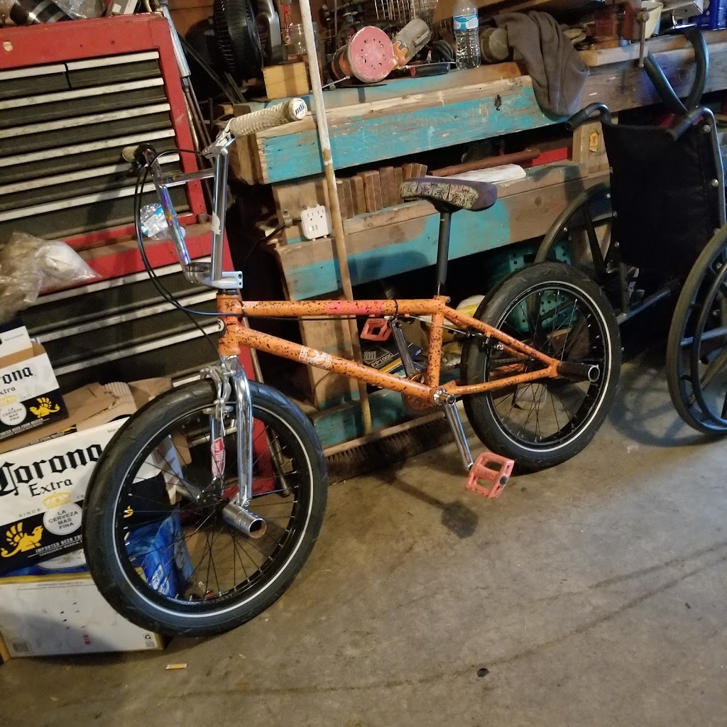 Experimental garage | 25965 S River Park Dr, Inkster, MI 48141, USA | Phone: (734) 486-0846