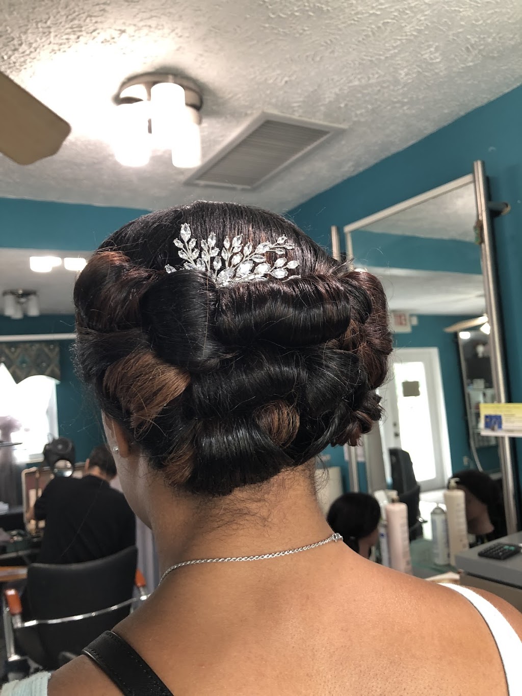 Fleridas Royal Touch Dominican Salon & Spa | 502 W Lumsden Rd R, Brandon, FL 33511, USA | Phone: (813) 380-3695