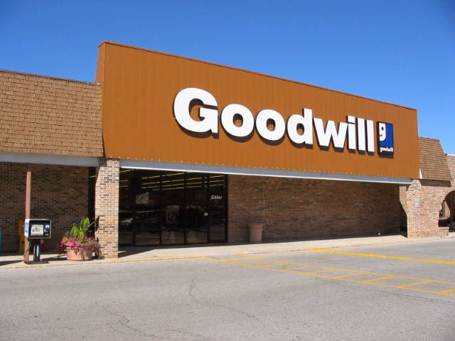 Goodwill Industries - W Jefferson Store | 6256 W Jefferson Blvd, Fort Wayne, IN 46804, USA | Phone: (260) 459-3438