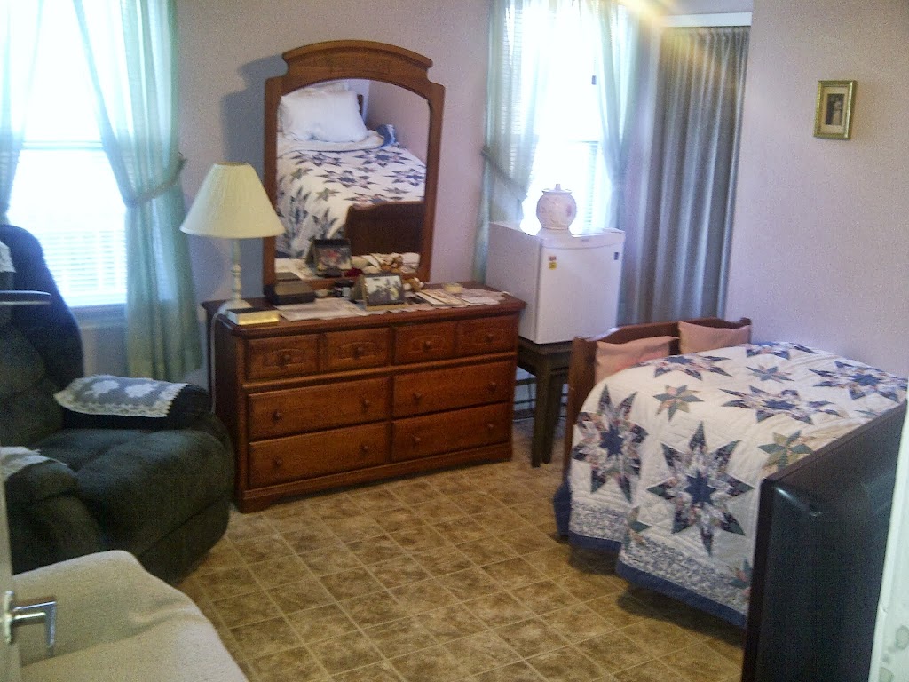 Eastwood Manor | 348 Eastwood Ave, Crystal Beach, ON L0S 1B0, Canada | Phone: (905) 894-2189