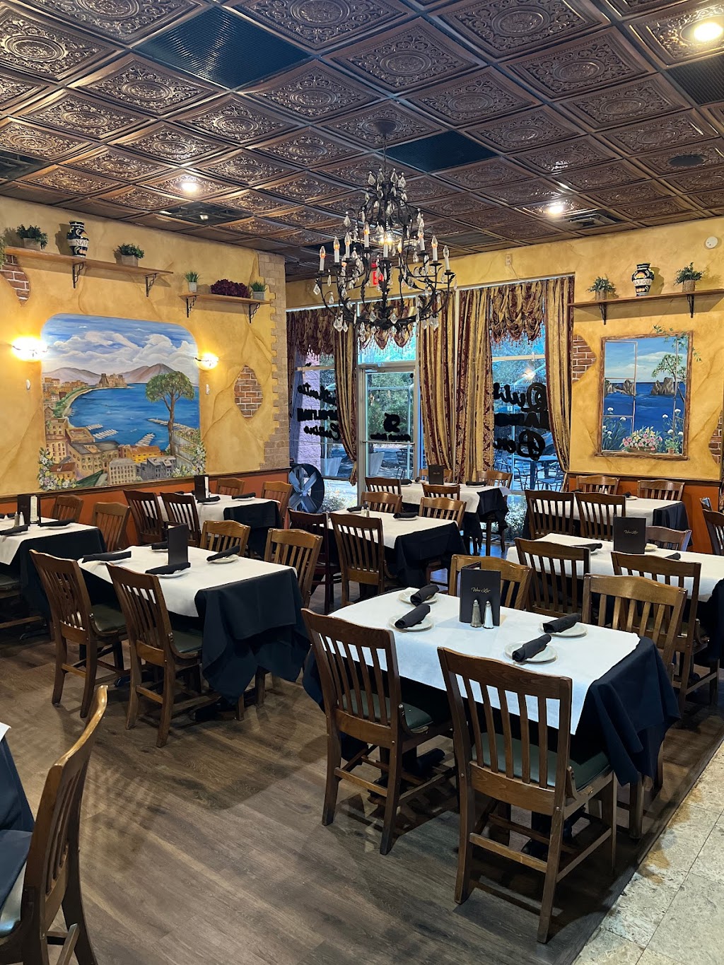 De Cristofaros Ristorante Italiano | 14277 Powell Rd, Spring Hill, FL 34609, USA | Phone: (352) 544-1234