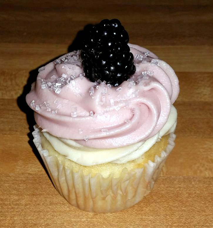 Mindys Cupcakes | 2208 Co Rd Y, Woodford, WI 53599, USA | Phone: (608) 214-4499