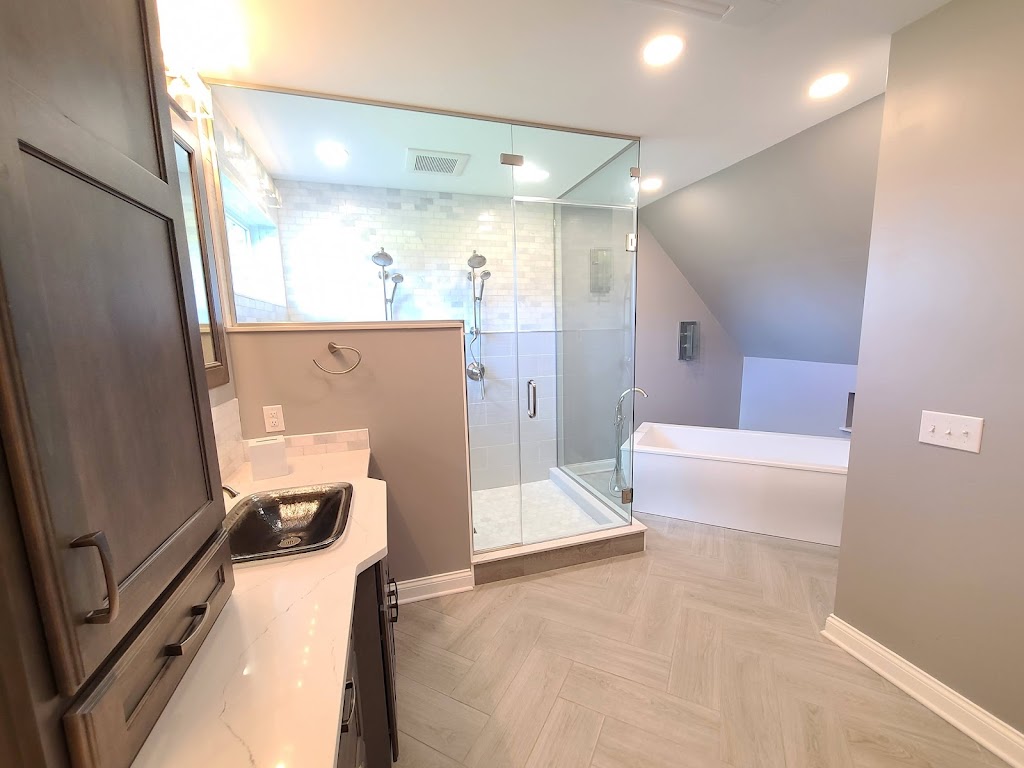 McLusky Showcase Kitchens & Baths | 4025 Wilmington Rd, New Wilmington, PA 16142, USA | Phone: (724) 657-2225