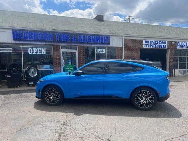 Dearborn Tire | 15441 Warren Ave, Dearborn, MI 48126, USA | Phone: (313) 846-1000