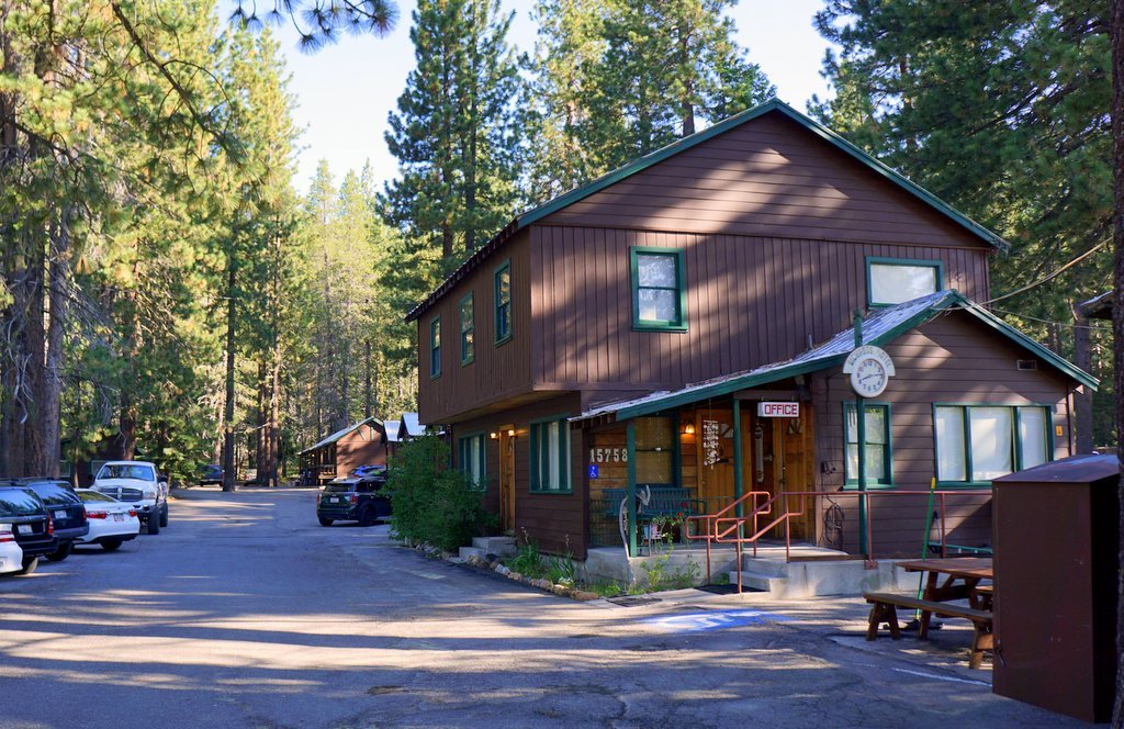 Richards Motel | 15758 Donner Pass Rd, Truckee, CA 96161, USA | Phone: (530) 587-3662