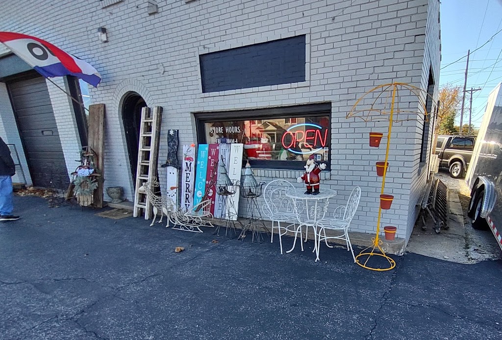 Vintage 71 | 813 N Main St, Edwardsville, IL 62025, USA | Phone: (618) 307-9949