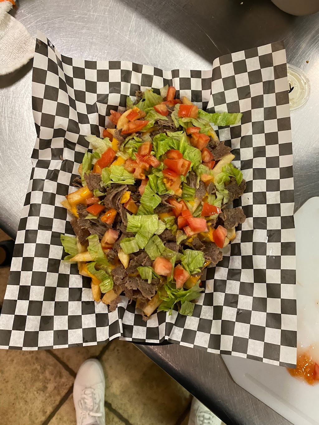 Lucky’s Bar & Grille | 1724 Prospect Rd, Pittsburgh, PA 15236, USA | Phone: (412) 881-4044