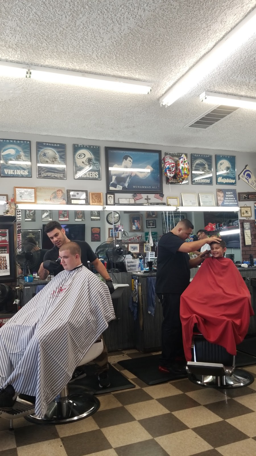 Joes Barber Shop | 1009 W 6th St, Corona, CA 92882, USA | Phone: (951) 737-2357