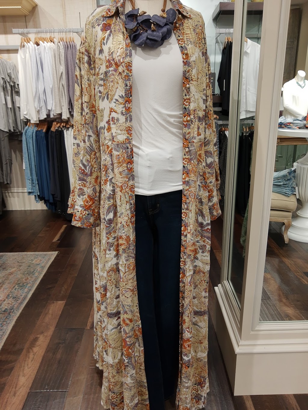 Soft Surroundings | 2223 N Westshore Blvd Suite 248, Tampa, FL 33607, USA | Phone: (813) 544-7638 Soft Surroundings | 2223 N Westshore Blvd Suite 248, Tampa, FL 33607, USA | Phone: (813) 544-7638