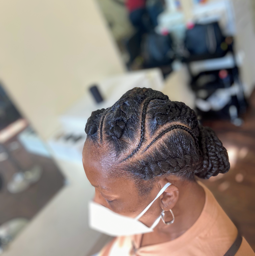 Bebes African Hair Braiding Salon | 206A Washington St, Dorchester, MA 02121, USA | Phone: (617) 901-7249