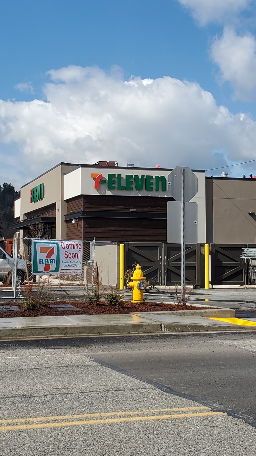 7-Eleven | 415 Milwaukee Blvd N, Pacific, WA 98047, USA | Phone: (253) 409-6413