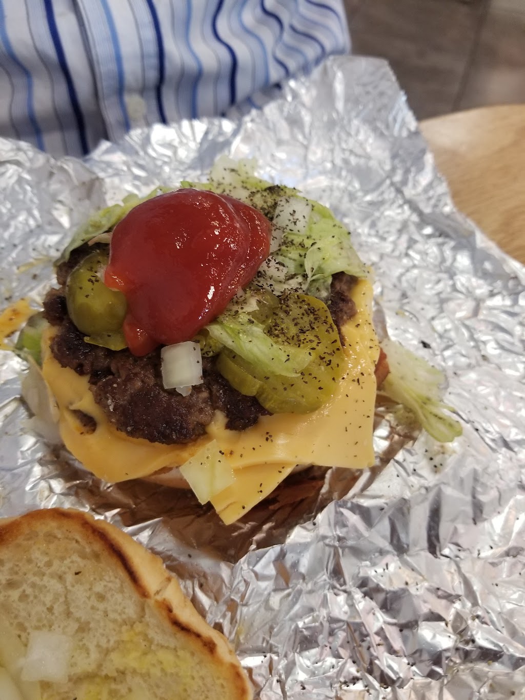 Five Guys | 233 Main St, Madison, NJ 07940 | Phone: (973) 845-4295