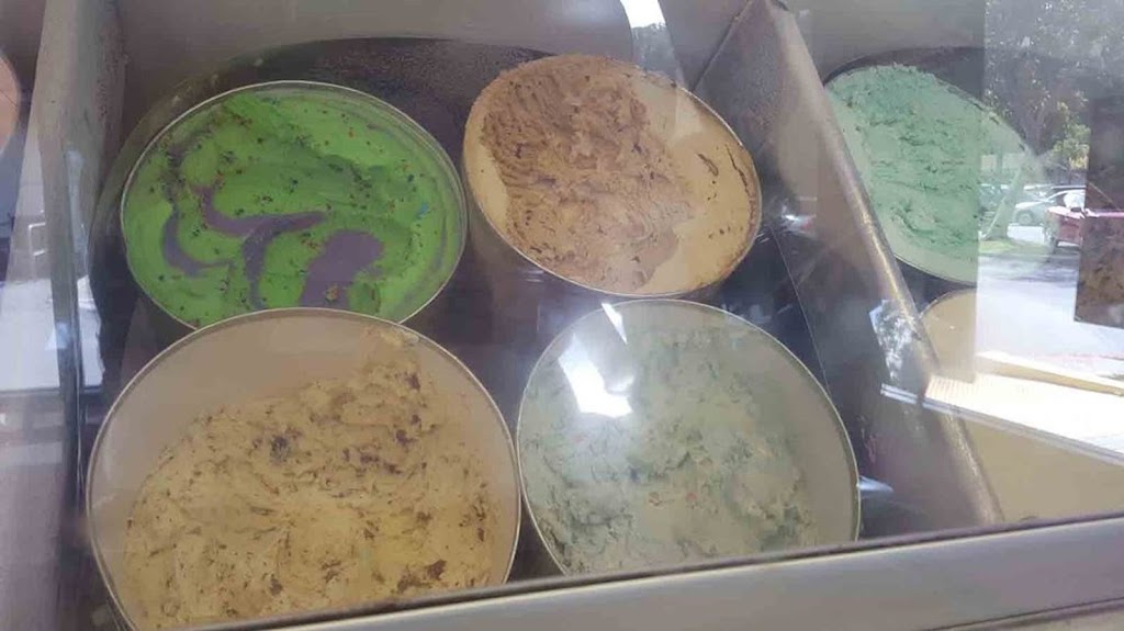 Baskin-Robbins | 3605 S Bristol St Ste A, Santa Ana, CA 92704, USA | Phone: (714) 979-9990