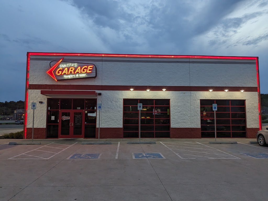 Smittys Garage Burgers & Beer | 801 E Hillside Dr, Broken Arrow, OK 74012, USA | Phone: (918) 872-7060