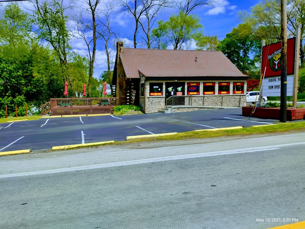 Foxs Pizza | 101 E W Main St, New Alexandria, PA 15670, USA | Phone: (724) 668-5241