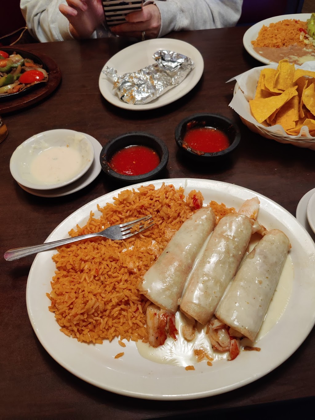 El Nopal Mexican Restaurant | 12613 Taylorsville Rd, Louisville, KY 40299, USA | Phone: (502) 240-6022