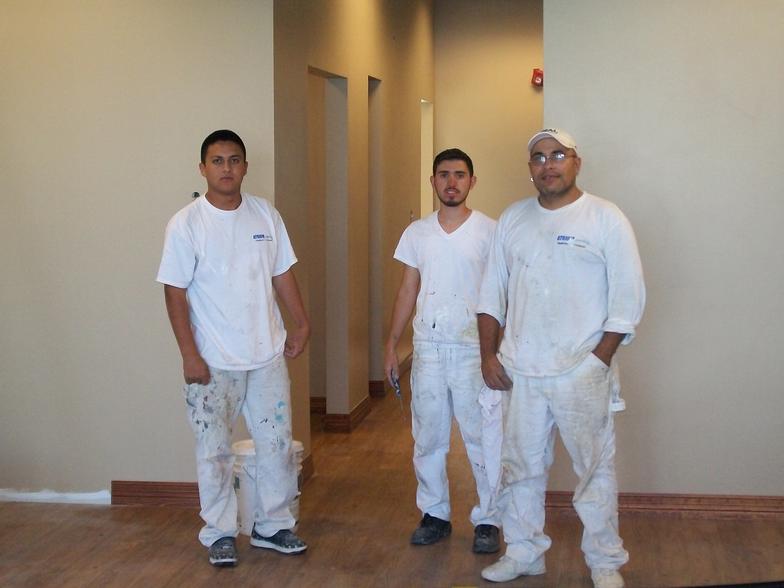 Atrium Painting | 1411 9th Ave, Longmont, CO 80501, USA | Phone: (720) 983-3290