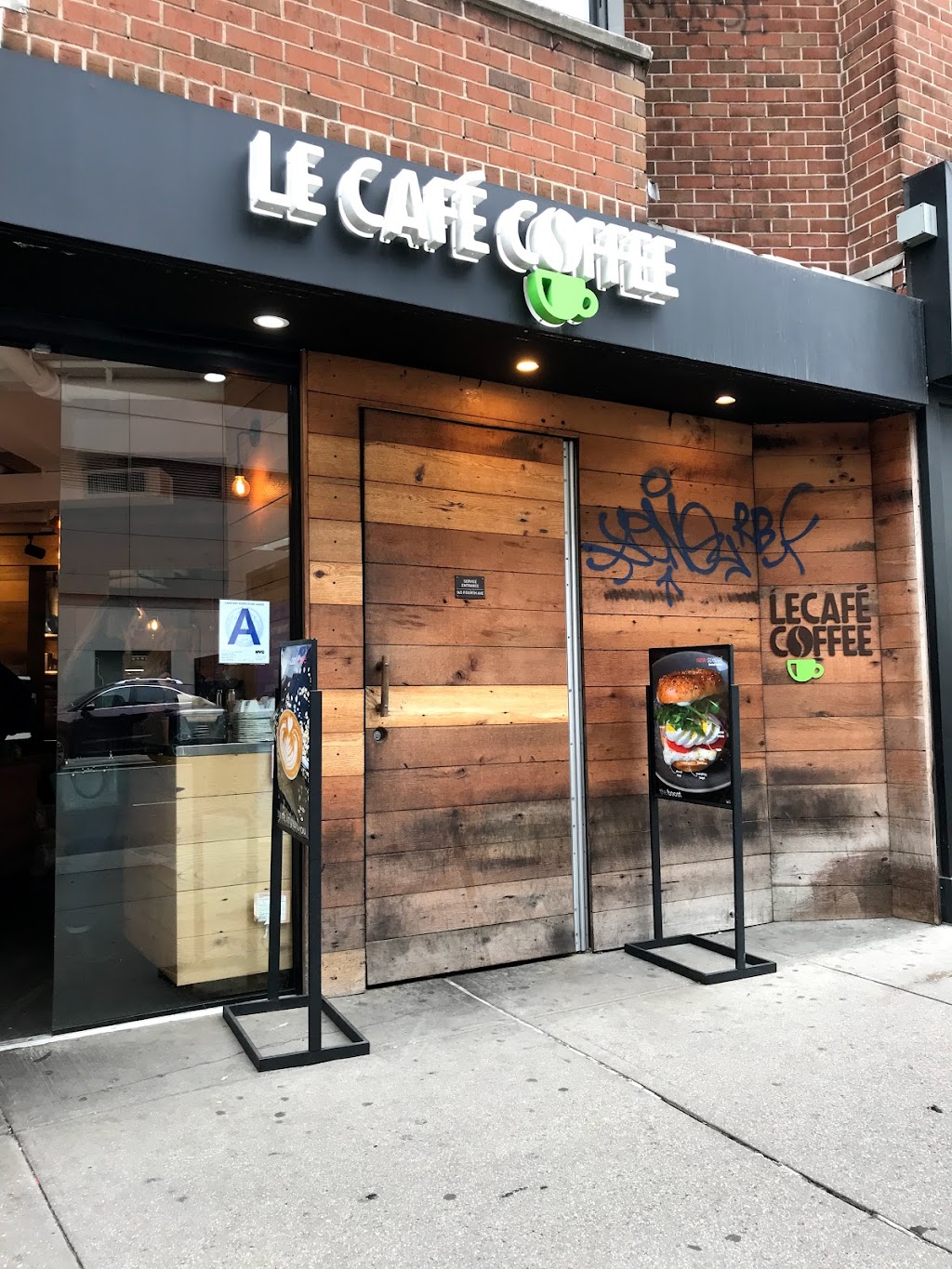 Le Cafe Coffee | 7 E 14th St, New York, NY 10003, USA | Phone: (212) 365-1060