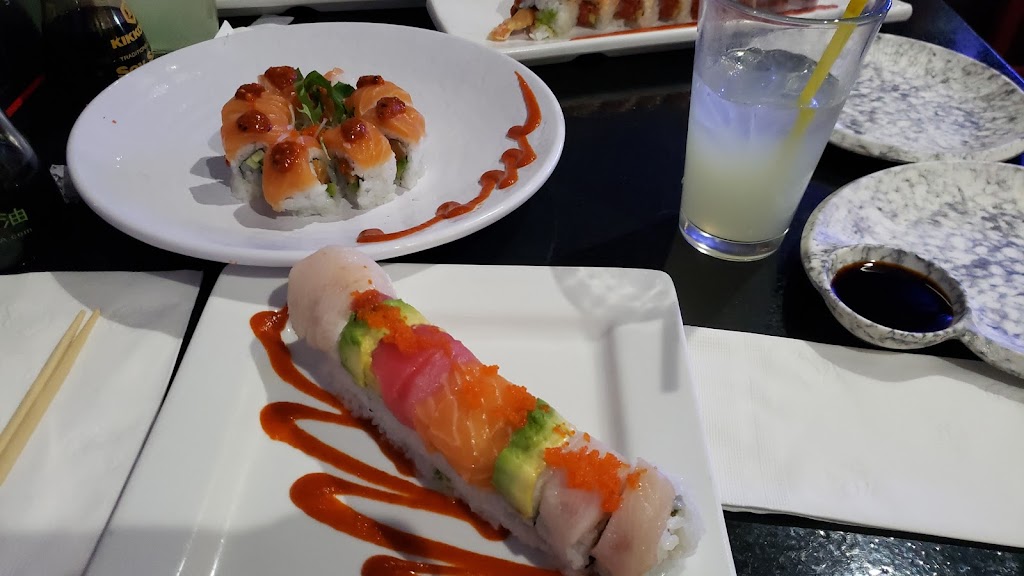 Fumi Sushi Restaurant | 2100 Standiford Ave, Modesto, CA 95350, USA | Phone: (209) 571-2253