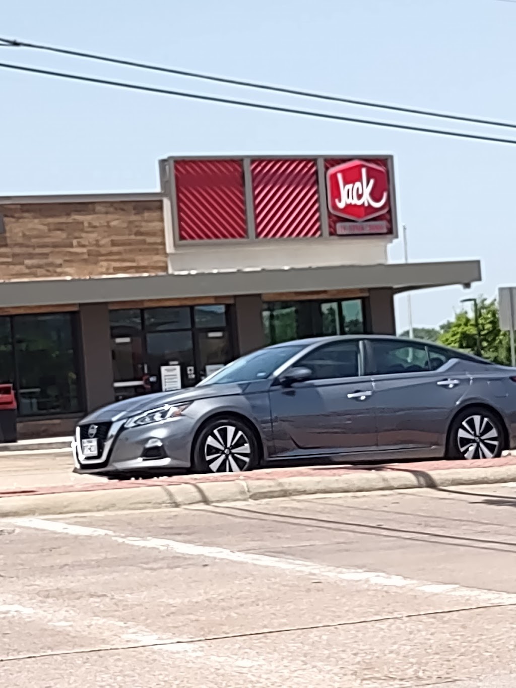 Jack in the Box | 901 N Hampton Rd, DeSoto, TX 75115 | Phone: (972) 223-4444