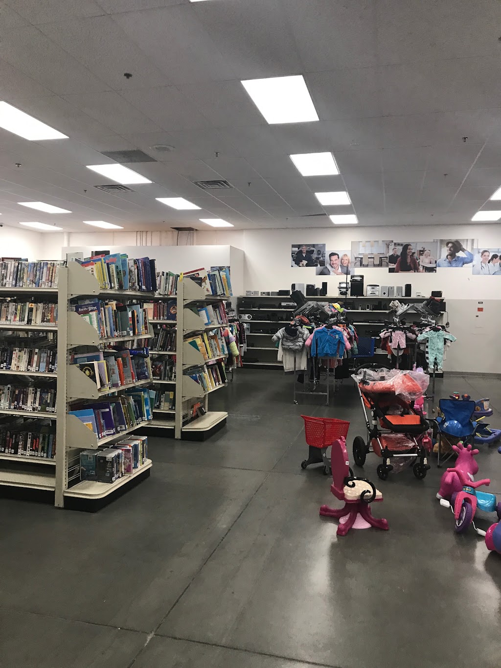 Goodwill Retail Store and Donation Center | 4832, 9230 S Eastern Ave #130, Las Vegas, NV 89123, USA | Phone: (702) 214-2077