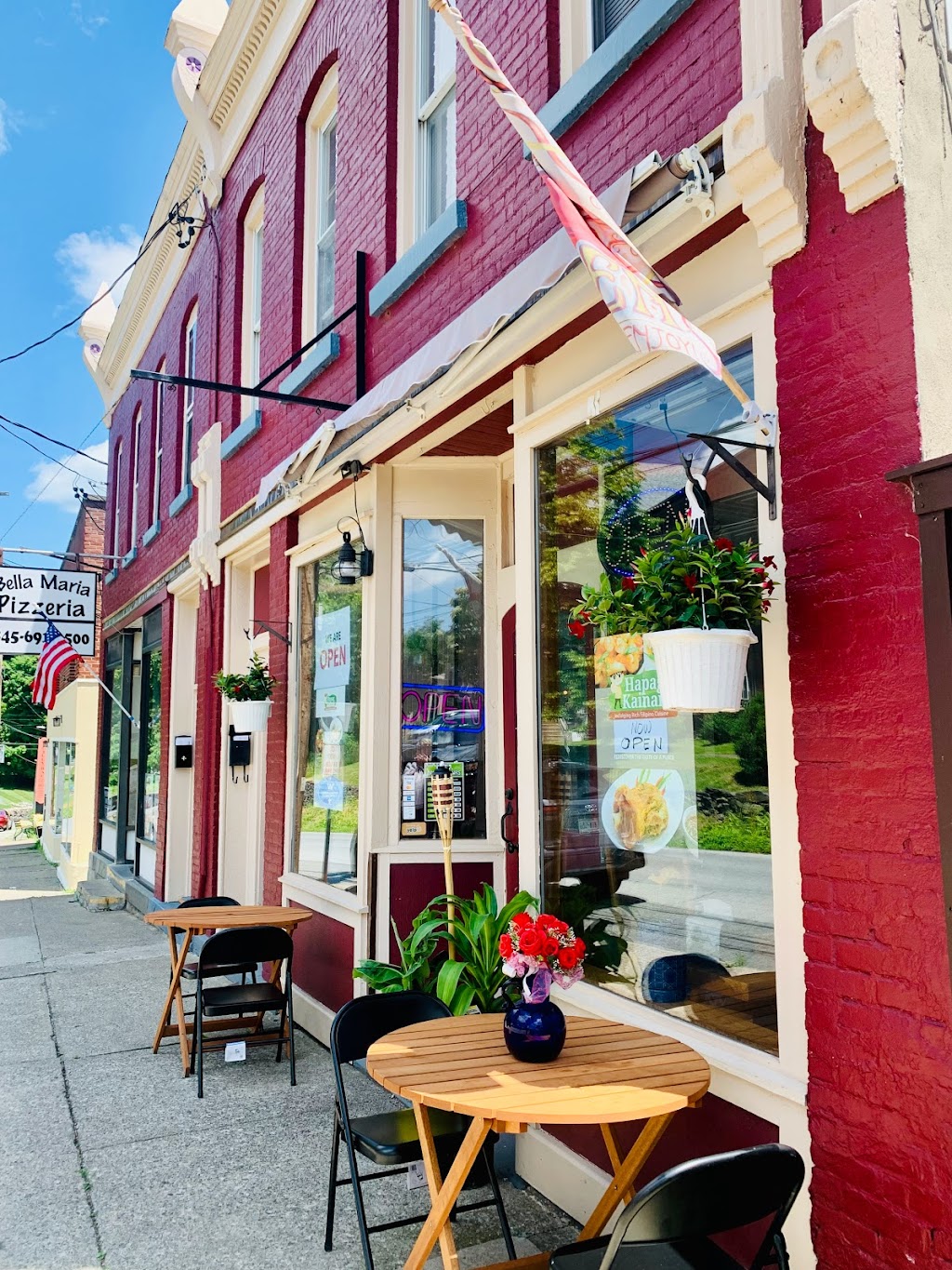 Hapag Bistro | 58 Vineyard Ave, Highland, NY 12528, USA | Phone: (845) 834-2379