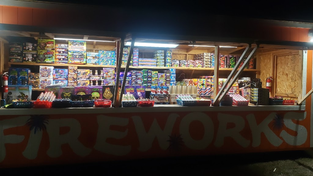 Mob Scene Fireworks LLC | 389 Paul Carr Dr, Main St 710 S, Checotah, OK 74426, USA | Phone: (609) 489-3967