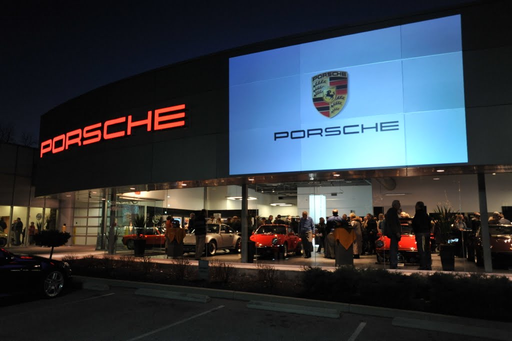 Porsche of the Village | 4113 Plainville Rd, Cincinnati, OH 45227, USA | Phone: (513) 271-3200