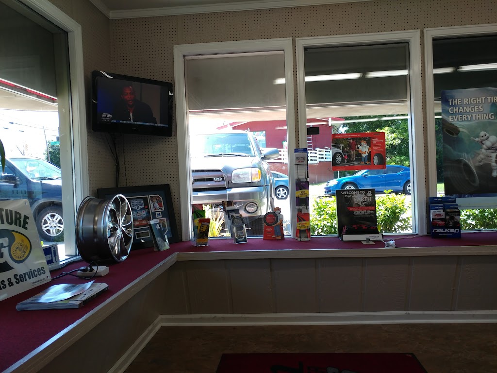 Durham Tire & Auto Center Tire Pros | 2504 Hillsborough Rd, Durham, NC 27705, USA | Phone: (919) 286-3332