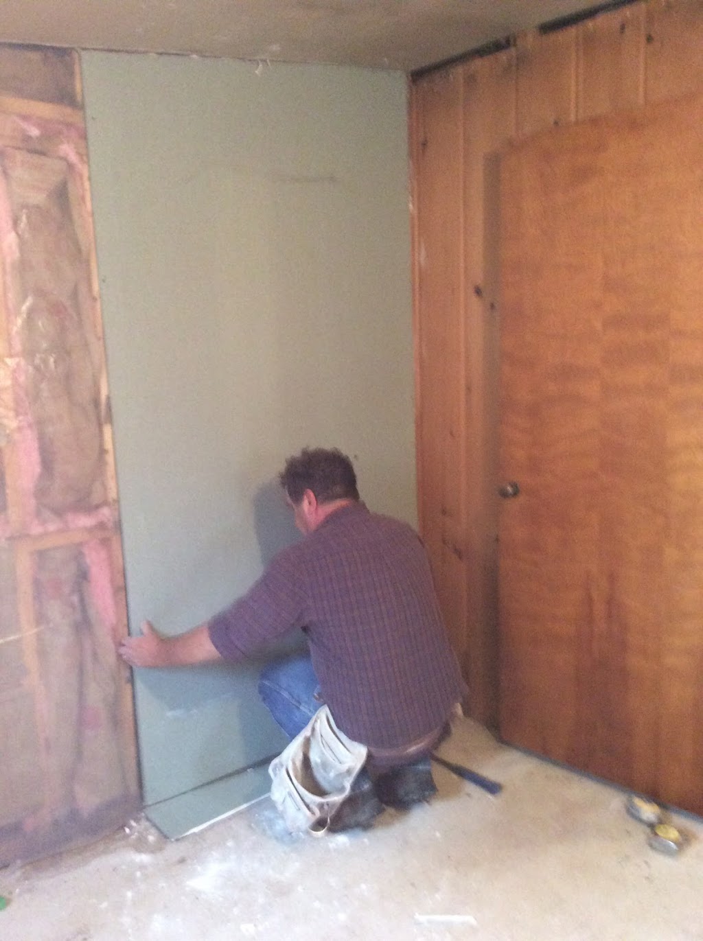 A & R Plastering | 2930 4th St, Trenton, MI 48183, USA | Phone: (734) 675-6608