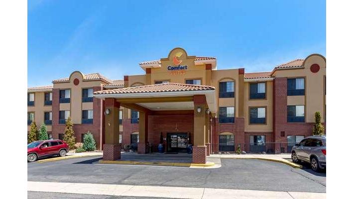 Comfort Suites Lakewood - Denver | 7260 W Jefferson Ave, Lakewood, CO 80235, USA | Phone: (303) 988-8600